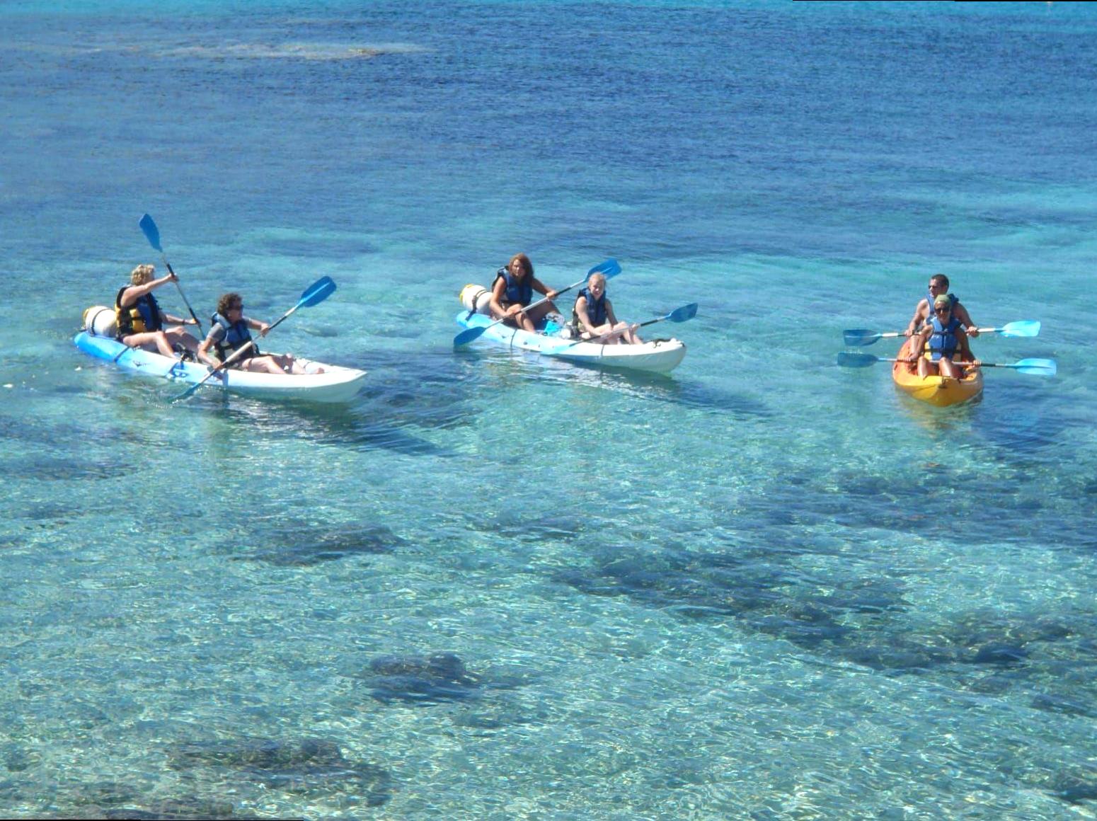 modernfashionideas | Kayak in Turquoise Bay: Paddle through the clear waters of Turquoise Bay