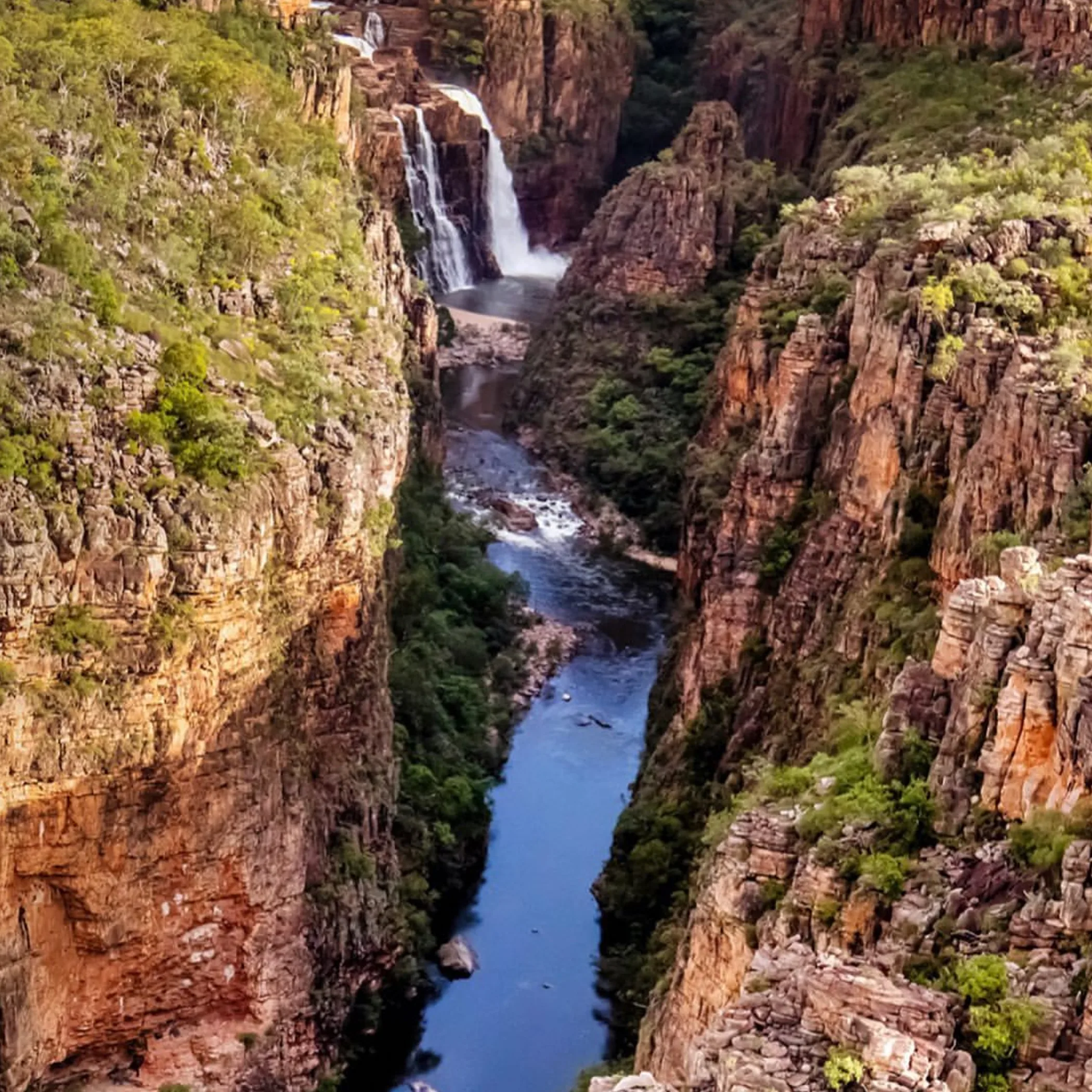 kakadu's twin falls waterfall