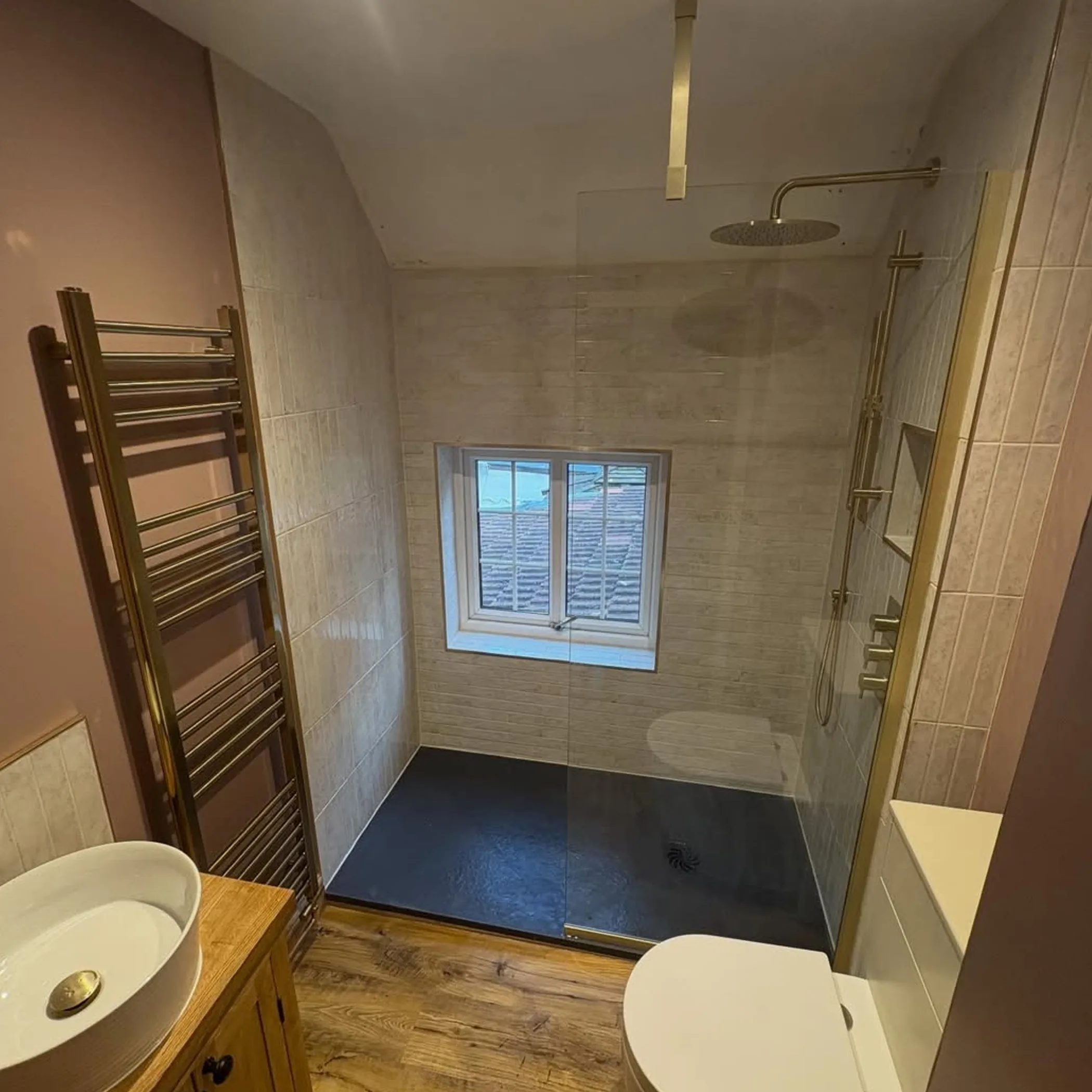 bathroom plumbing fixtures